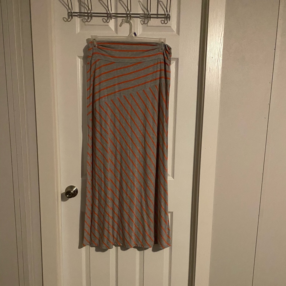 Skirt/Dresses
